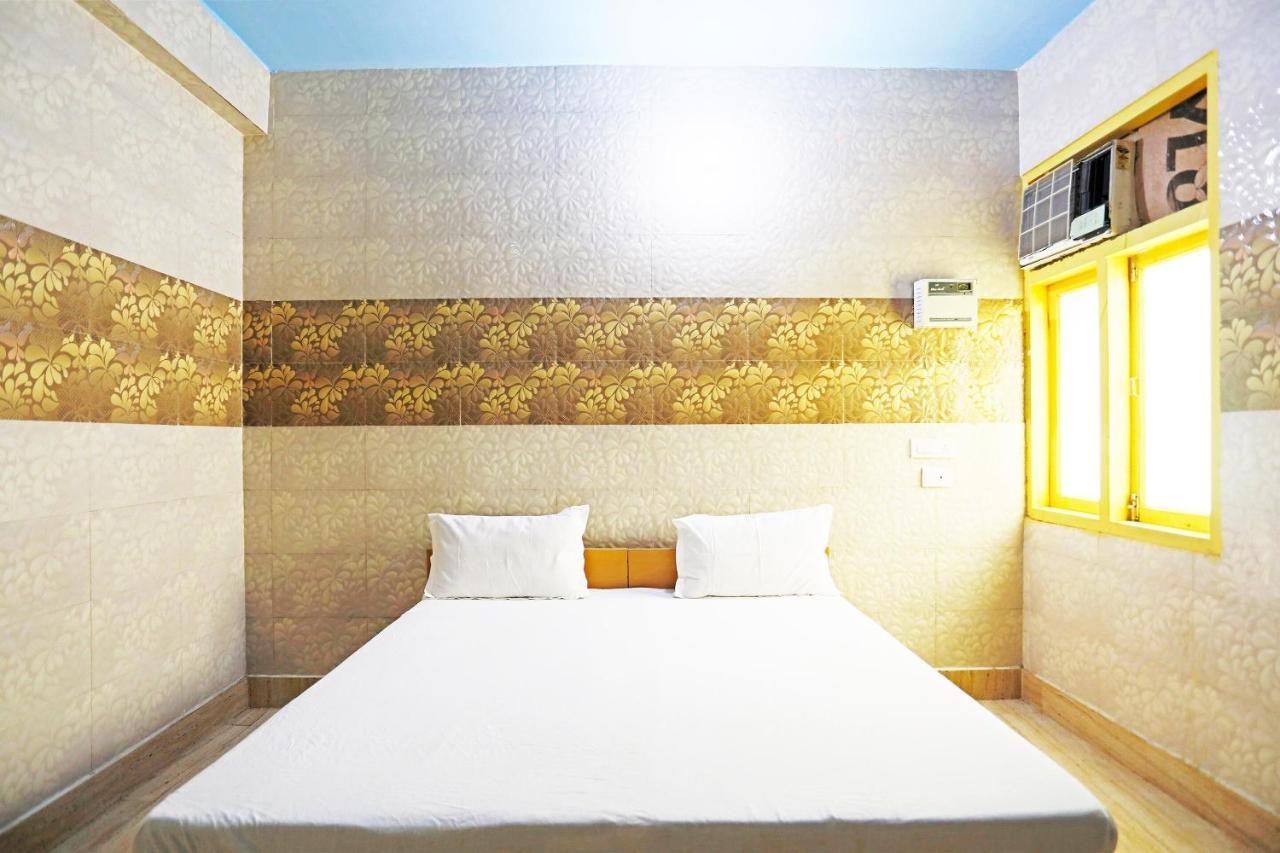 Oyo 44361 Shri Lajjaram Ashram Hotel วรินดาวัน ภายนอก รูปภาพ